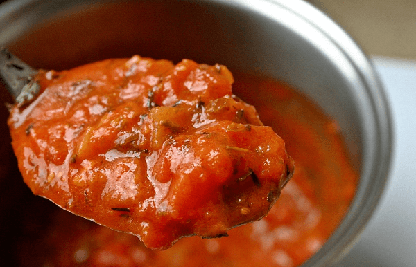 Włoska pasta kanapkowa z pomidorów i twarogu