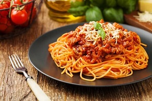 klasyczne spaghetti z wieprzowina